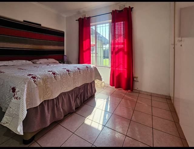 4 BEDROOM HOUSE FOR SALE IN WEST RIDING